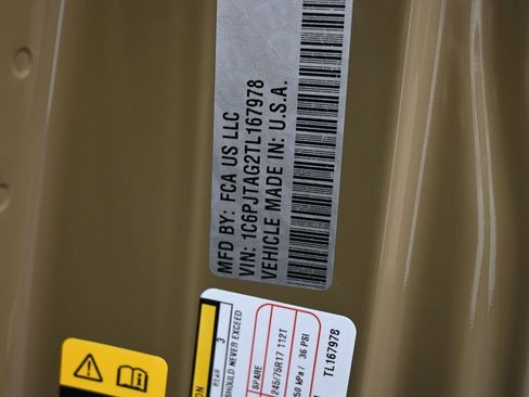 New 2026 Jeep Gladiator Sport image 16