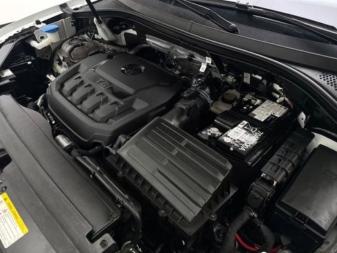 Used 2024 Volkswagen Tiguan SE FWD image 78