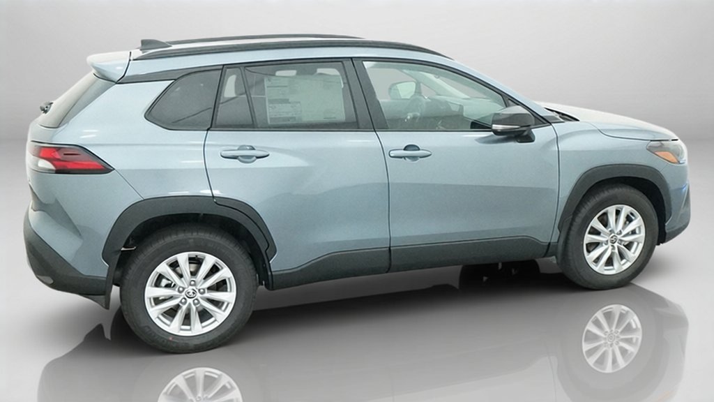 New 2026 Toyota Corolla Cross LE FWD image 8