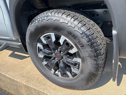 Used 2023 Nissan Frontier PRO-4X w/ Technology Package image 21