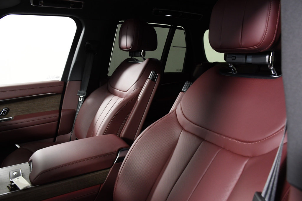 New 2026 Land Rover Range Rover SE AWD/4WD image 16