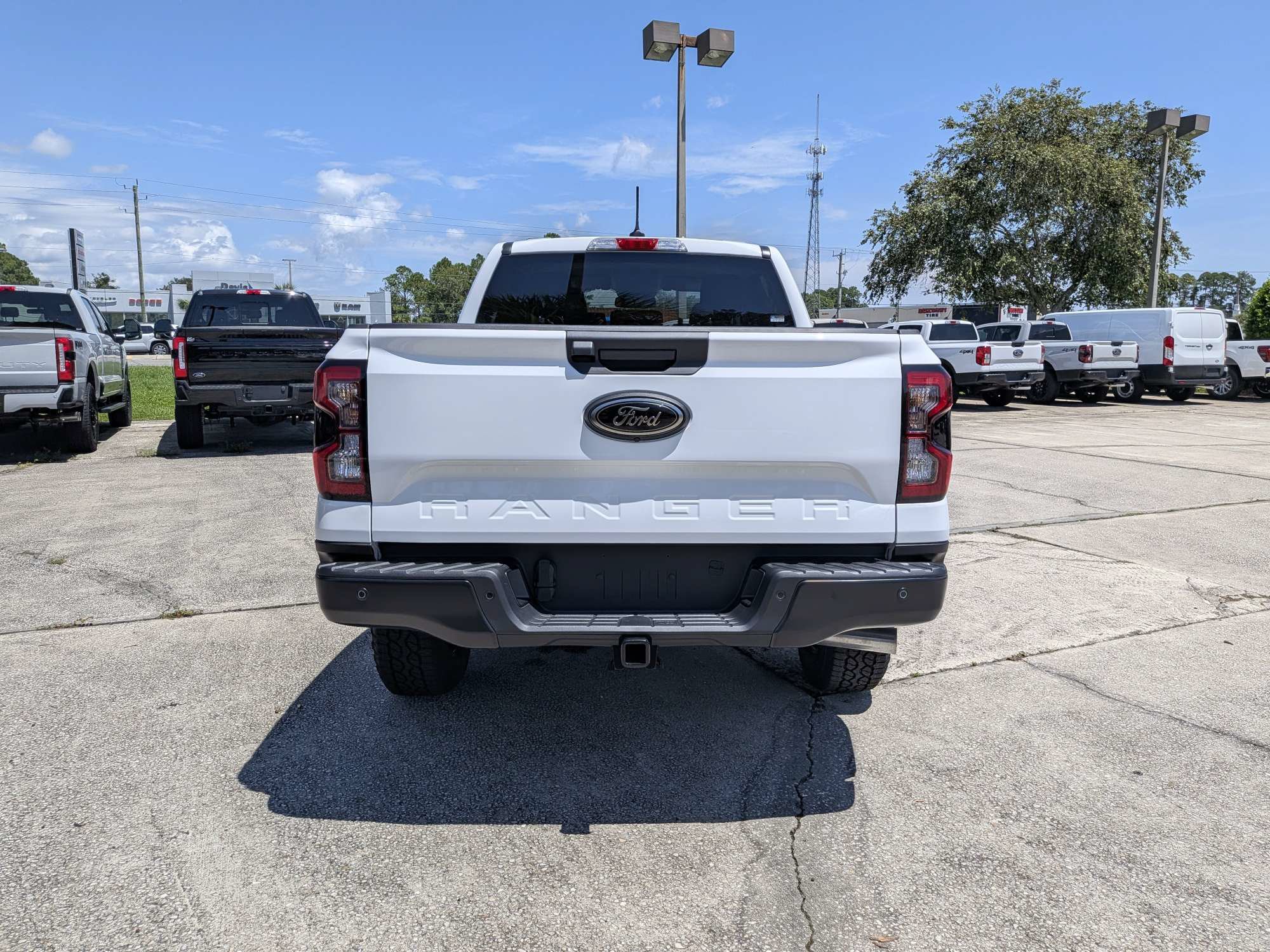 New 2026 Ford Ranger XLT w/ Black Appearance Package AWD/4WD image 5