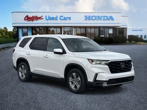 Certified 2025 Honda Pilot EX-L image 7