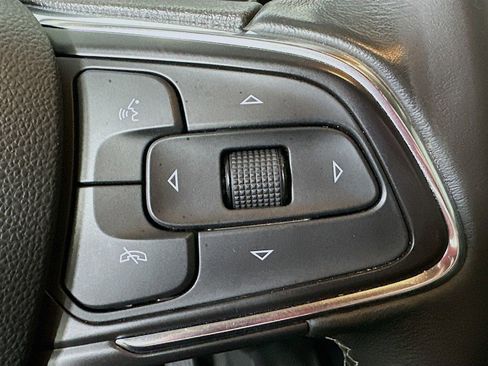 Used 2023 Buick Encore GX Select FWD image 23