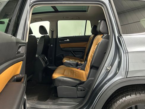 Used 2018 Volkswagen Atlas SEL Premium image 27