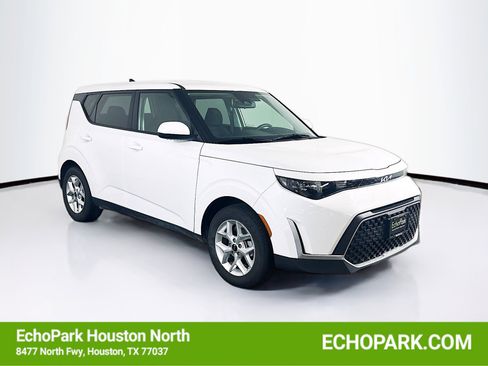 Used 2025 Kia Soul LX w/ LX Technology Package image 1