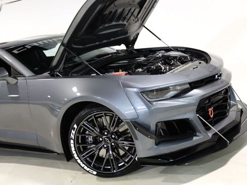 Used 2022 Chevrolet Camaro ZL1 RWD image 70