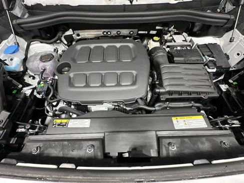 New 2026 Volkswagen Tiguan SE R-Line image 23