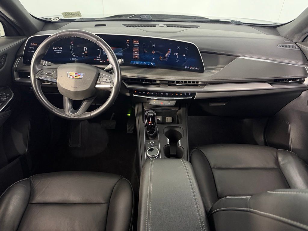 Used 2024 Cadillac XT4 Premium Luxury AWD/4WD image 13