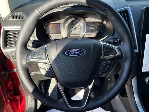 Used 2022 Ford Edge SEL w/ Convenience Package image 27