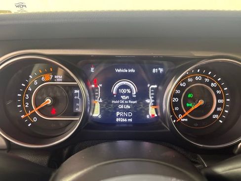 Used 2021 Jeep Wrangler Unlimited Sahara w/ LED Lighting Group AWD/4WD image 4