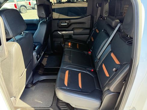 Used 2021 GMC Sierra 1500 AT4 w/ AT4 Value Package image 17