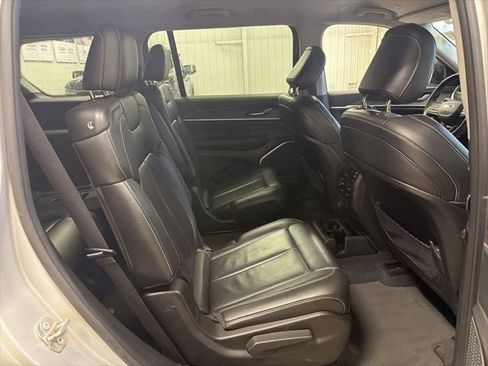 Used 2022 Jeep Grand Cherokee L Limited w/ Trailer Tow Group (B) AWD/4WD image 27