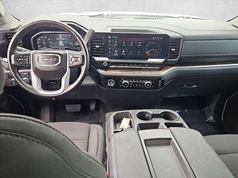 Used 2024 GMC Sierra 1500 Elevation RWD image 17