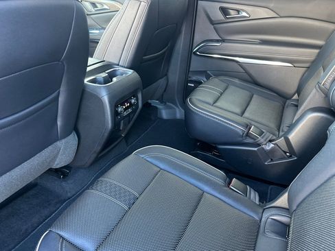 New 2026 Chevrolet Traverse High Country image 12