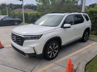Used 2023 Honda Pilot Touring video 1