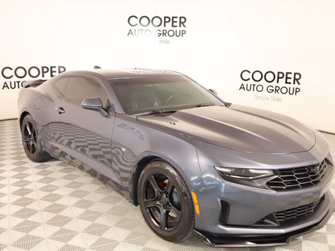 Used 2023 Chevrolet Camaro LT image 1