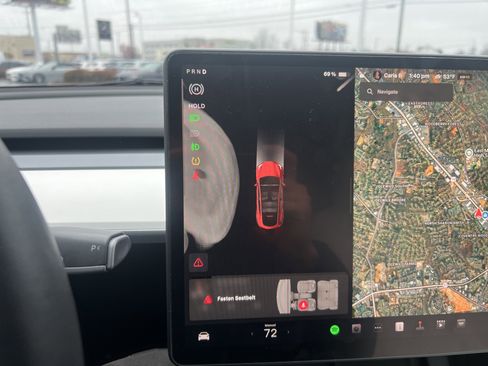 Used 2023 Tesla Model Y Long Range image 21