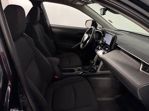 Used 2024 Toyota Corolla Cross LE image 15