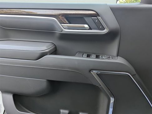 New 2026 GMC Sierra 1500 Elevation image 11
