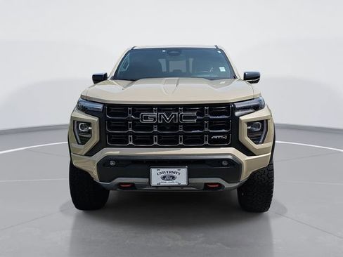 Used 2023 GMC Canyon AT4 w/ AT4 Premium Package AWD/4WD image 8