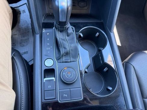 Certified 2023 Volkswagen Atlas SEL AWD/4WD image 26