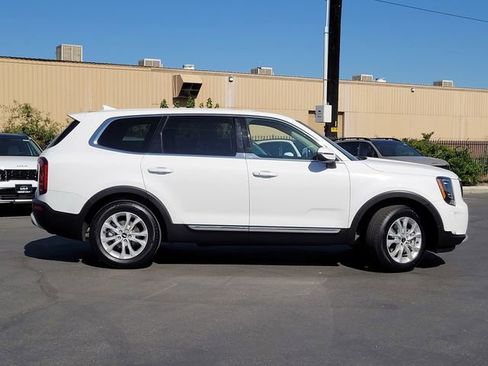 Certified 2022 Kia Telluride LX FWD image 5