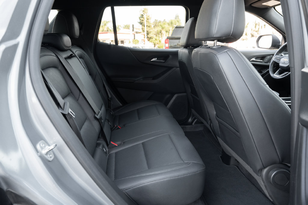 Used 2025 Chevrolet Equinox LT w/ Convenience Package II FWD image 41