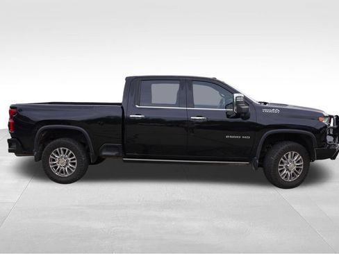 Used 2021 Chevrolet Silverado 2500 High Country AWD/4WD image 2