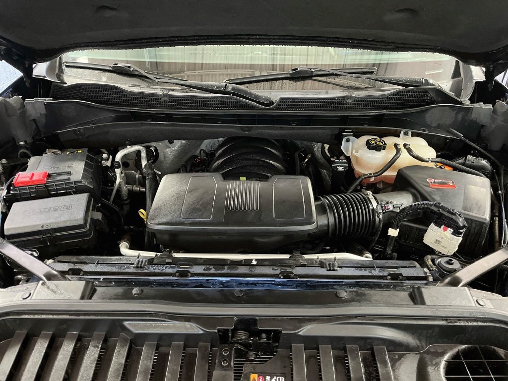 Used 2023 Chevrolet Silverado 1500 LT Trail Boss w/ LPO, Dark Essentials Package AWD/4WD image 30