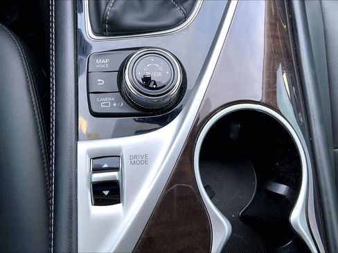 Used 2019 INFINITI Q50 Luxe w/ Essential Package (3.0T Luxe) image 34