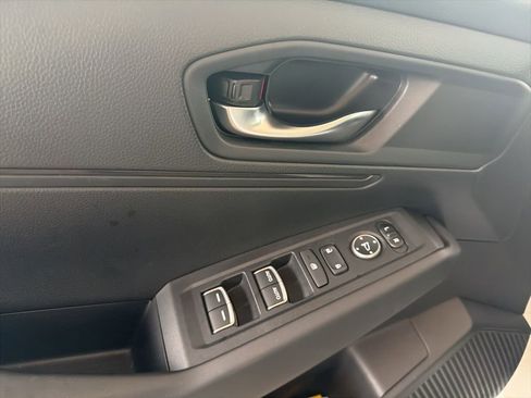 Certified 2023 Honda Accord LX image 25