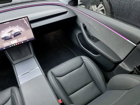 Used 2025 Tesla Model 3 Long Range image 18