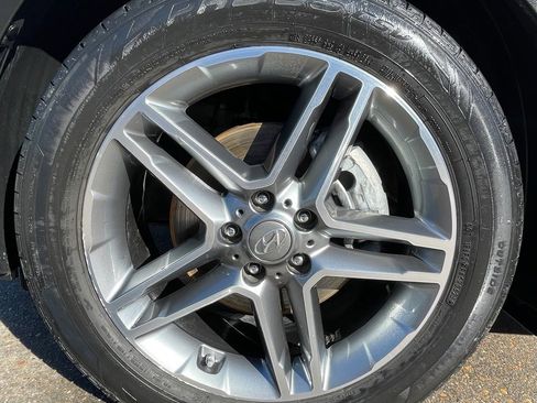 Used 2019 Hyundai Santa Fe XL image 16