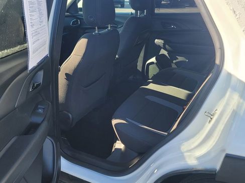 Used 2023 Chevrolet TrailBlazer LT w/ Convenience Package image 25