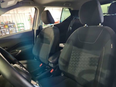 Used 2024 Nissan Kicks SV FWD image 7