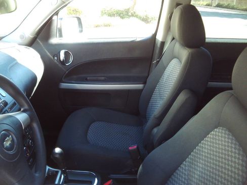 Used 2007 Chevrolet HHR LS image 15