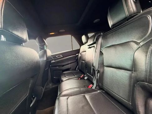Used 2016 Ford Explorer Limited FWD image 17