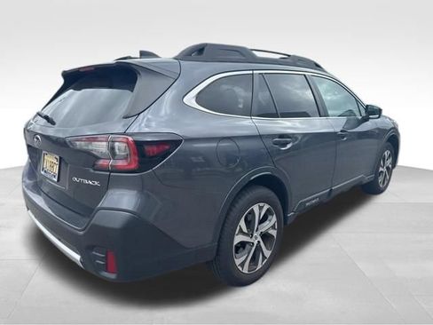 Used 2020 Subaru Outback Limited image 2