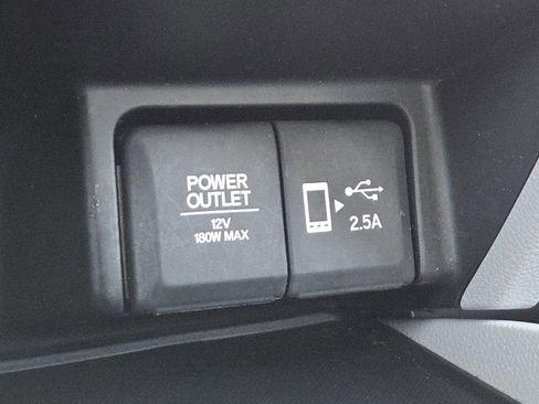 Used 2022 Honda Pilot Touring image 31