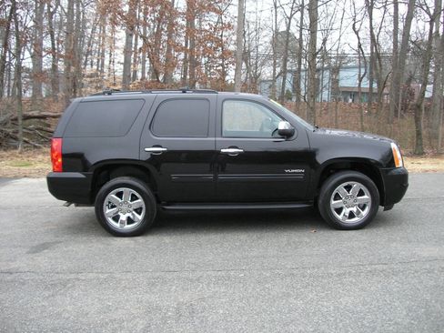Used 2013 GMC Yukon SLE w/ Convenience Package image 9