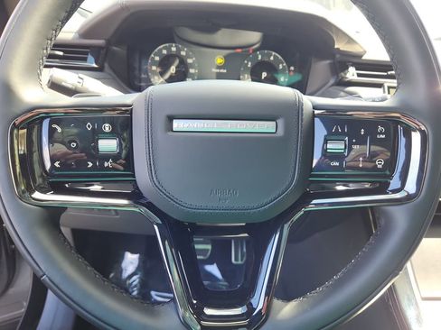 Used 2026 Land Rover Range Rover Velar Dynamic SE AWD/4WD image 18