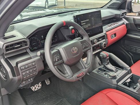 Used 2025 Toyota Tacoma TRD Pro AWD/4WD image 12