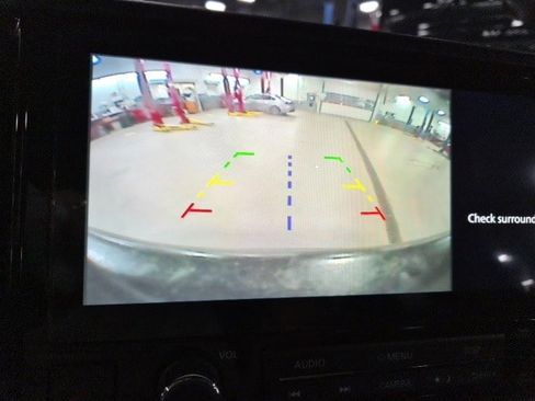 Used 2025 Nissan Frontier PRO-4X image 27