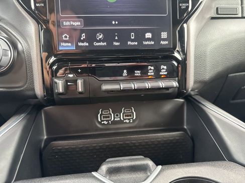 Used 2023 RAM 1500 Laramie AWD/4WD image 35