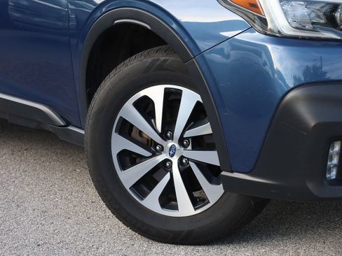 Used 2021 Subaru Outback Premium AWD/4WD image 2
