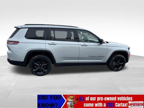 Used 2023 Jeep Grand Cherokee L Altitude image 10