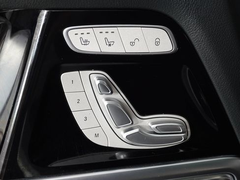 Used 2025 Mercedes-Benz G 63 AMG 4MATIC w/ Night Package Magno image 16