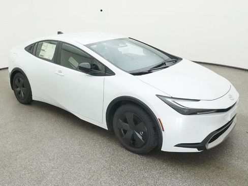New 2026 Toyota Prius Plug-In Hybrid image 30