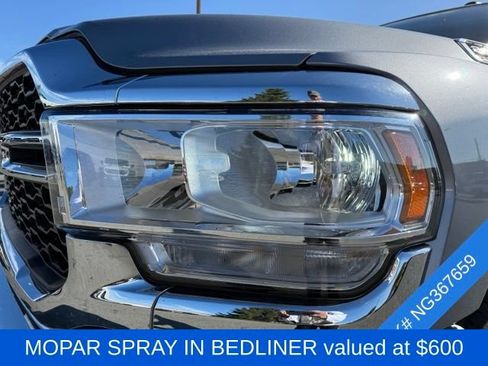 Used 2022 RAM 2500 Tradesman w/ Chrome Appearance Group AWD/4WD image 4